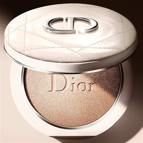 maquillaje iluminador Dior